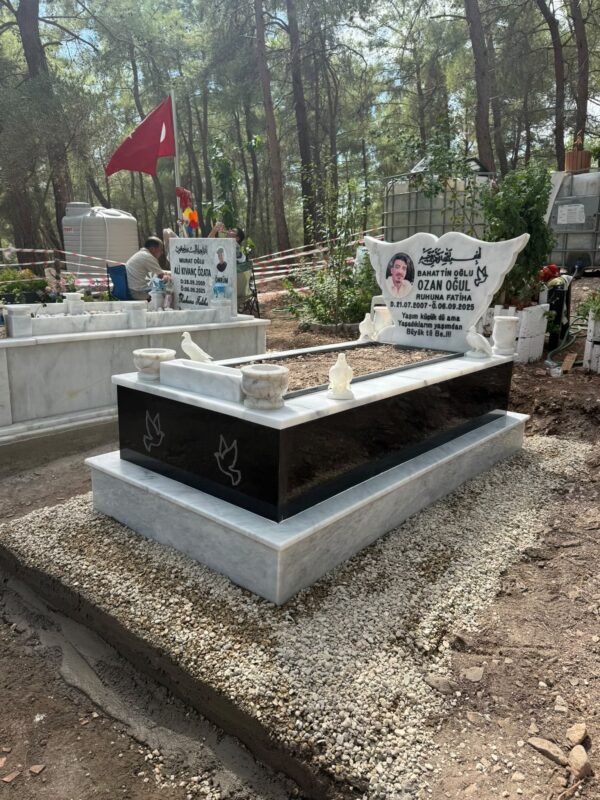 Muğla Mermer ve Star Galaksi Granit Karışımı Mezar – Model 34 - Görsel 5